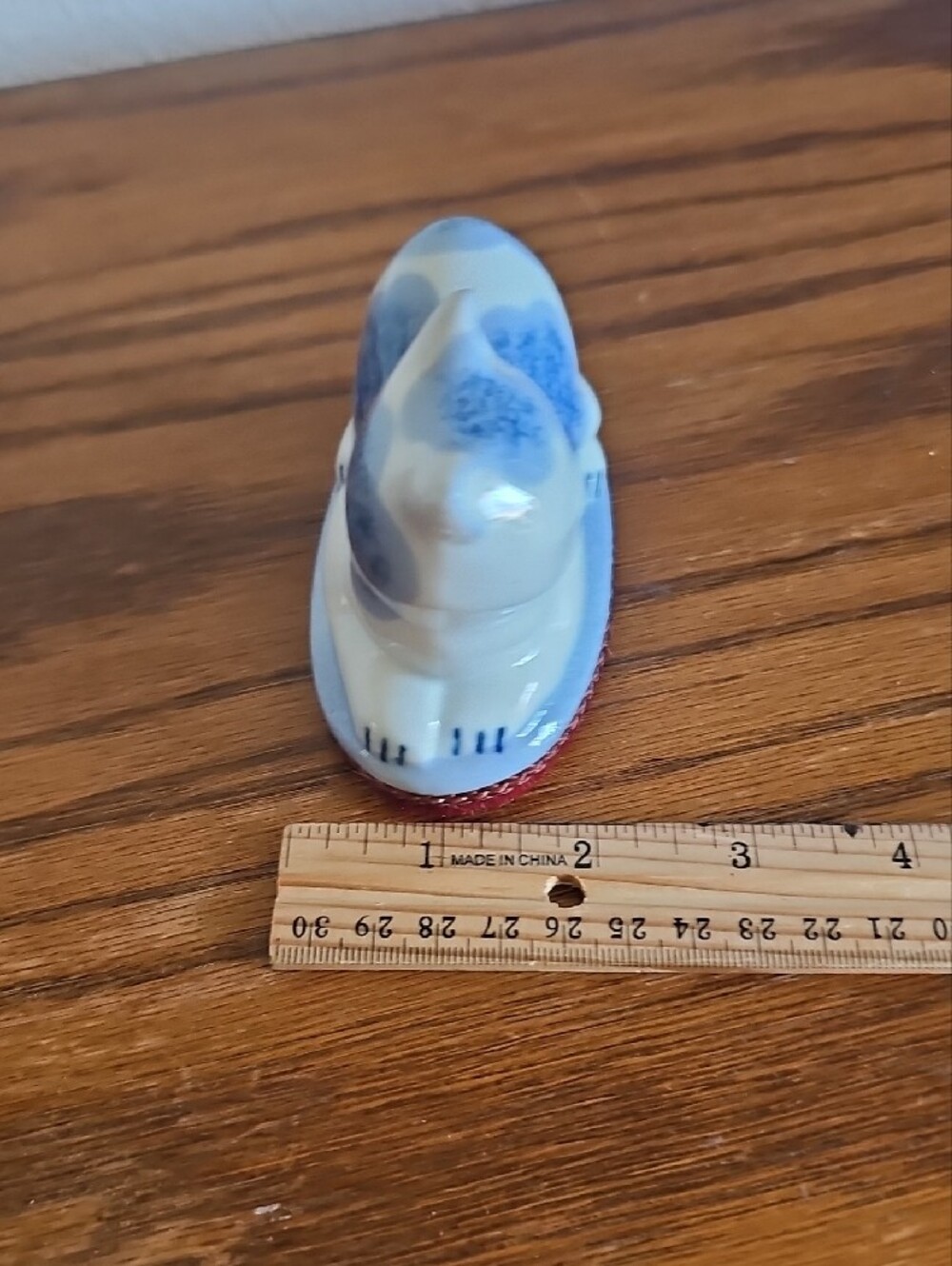 Vintage Ceramic Blue and White Cat Figurine Lint Brush Tote 4 - Picture 7 of 8